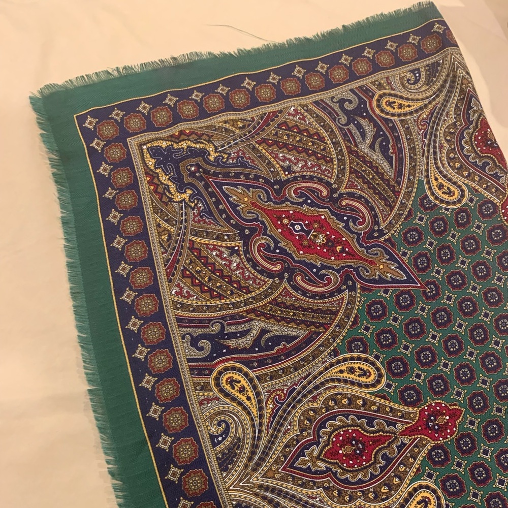 Beautiful Emerald Scarf